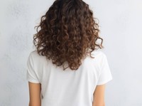 coupe-cheveux-frises-naturel