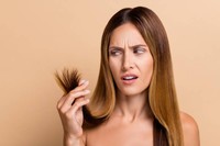 epaissir-cheveux-fins-et-clairsemes