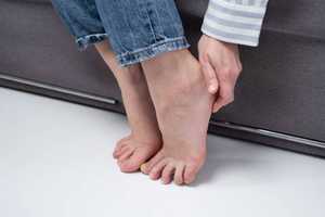 Aponévrosite plantaire : exercices, traitements et temps de guérison