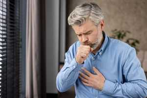 Toux sèche : sirop et remèdes pour la calmer