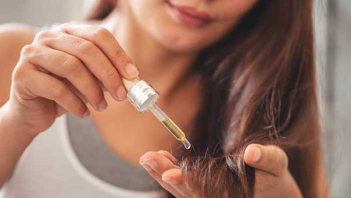 Bain d’huile cheveux : bienfaits, utilisation et conseils pratiques